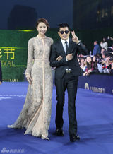 组图：北影节佟丽娅女神造型惊艳 携手郭富城