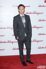 组图：张静初任贤齐等优雅亮相品牌活动