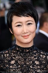 组图：戛纳电影节闭幕红毯现场 群星争艳