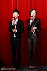 组图：李宇春续约天娱 推出新歌《序幕》