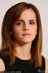 组图：《珠光宝气》发布会 艾玛沃森成焦点