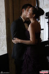 组图：杜若溪拉婚纱防走光 严宽婚礼着西装帅气