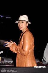 组图：林子祥演唱会首场开幕 众好友及家人捧场