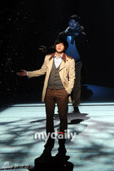 组图：曹成模等参加音乐剧《光华门恋歌》彩排