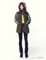 高清组图：韩星河智苑冬装户外写真变酷帅女人