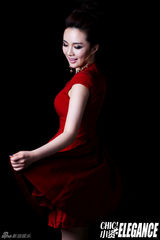 组图：女星孟茜优雅复古范儿 诠释风情无限