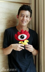 组图：陈冠希发新专辑接受新浪专访