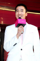 组图：赵又廷柯佳嬿再演情侣 大方贺阮经天入围金马 