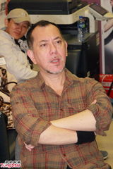 组图：黄秋生直言憎恶美国 舞台剧反应佳加场