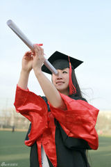 组图：芙蓉姐姐博士装玩清纯 誓不透露瘦身秘籍 