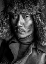 组图：硬汉胡军登开年封面  演绎伤痕真英雄