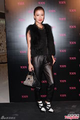 组图：刘嘉玲自曝欧洲行亲睹百对情侣一夜情