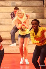 组图：音乐剧《歌舞青春》抵台唱响青春狂潮 