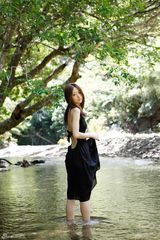 组图：逢泽丽奈夏日写真比基尼秀身材