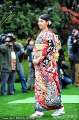 组图:日本国民美少女炫彩和服迎新年 武井咲等助阵