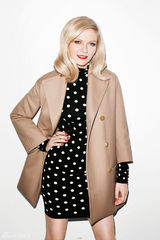 组图：克里斯汀-邓斯特秋冬服饰写真俏皮靓丽 