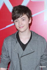 组图：Greyson亚视录节目唱新歌  期待去泰国骑大象