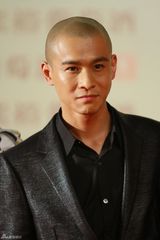 高清图：《恋爱通告》亮相上影节 乔振宇变黑马王子