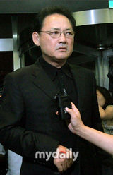 组图：安德烈-金病逝 金喜善元彬等哀悼