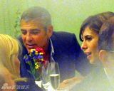 高清组图：乔治-克鲁尼和美女主播伊莎贝拉米兰约会