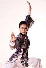 组图：功夫女孩王滢写真秀太极英姿飒爽