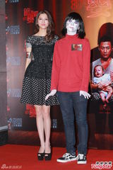 高清组图：吴千语叹没空庆生 与林峰情侣同台