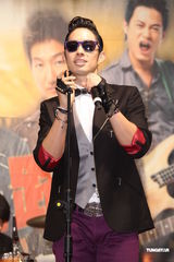 组图：《乐之路》首映 萧亚轩力挺洪天祥感激老爸