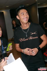 组图：关楚耀个唱邀张学友坐阵 遗撼谭咏麟未到