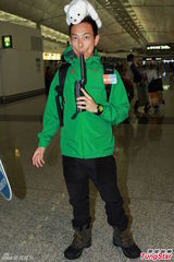 组图：黄德斌梁烈唯为《极地狂奔》将赴极地