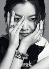 高清组图：童星高雅星公开黑白写真展成熟魅力