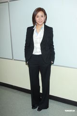 组图：宣萱马德钟等《飞虎》举枪宣传大结局