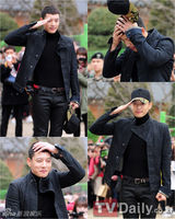 组图：韩国歌手SE7EN惜别粉丝正式入伍