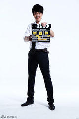 组图：郭京飞阳光写真尽显盛男魅力