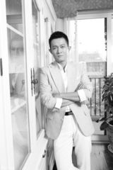 组图：杨志刚写真冷峻散发内在魅力