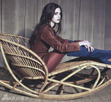 组图：打雷姐登法国杂志封面 气质冷艳复古风情