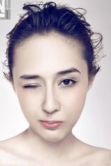 组图：陈美行夏日美妆大片 尽显诱惑自然美