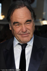 组图：布莱克性感亮相《野蛮人》洛杉矶首映