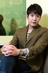 高清组图：新浪娱乐独家对话韩星赵显宰