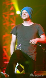 高清：热波第二天Does it offend you,yeah？演出