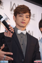 组图：吴尊愿让女儿嫁辰亦儒 过18年后来提亲