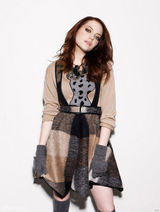 高清组图：艾玛-斯通登杂志封面演绎潮流装扮