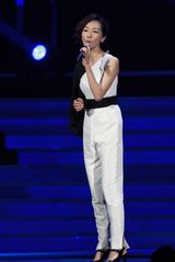 组图：群星献唱中歌榜 韩庚潘玮柏劲歌热舞