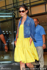 组图：凯蒂见律师 传克鲁斯试图避免上法庭