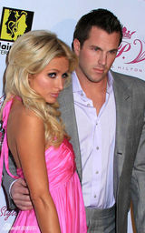 高清图：希尔顿疑受好友去世影响 欲年内结婚