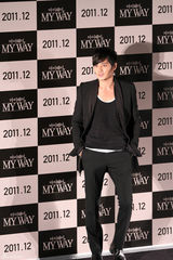 组图：《登陆》釜山见面会 张东健范冰冰等亮相