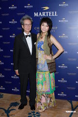 组图：陈百祥携妻子现身活动 曝TVB小偷多