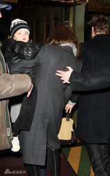 幻灯图集：茱莉皮特一家六口新年出行看音乐剧