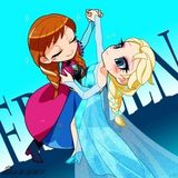 组图：《冰雪奇缘》曝姐妹Q版萌照温馨有爱