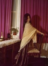 组图：翁美玲生前英国旧照曝光 与荷兰男友恩爱