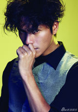 组图：陈坤再登杂志封面 玩转视觉系造型百变